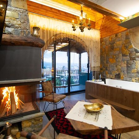Vila Eden Boutique Hotel Korce Bagian luar foto