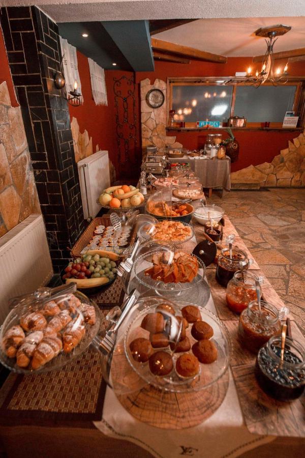 Vila Eden Boutique Hotel Korce Bagian luar foto