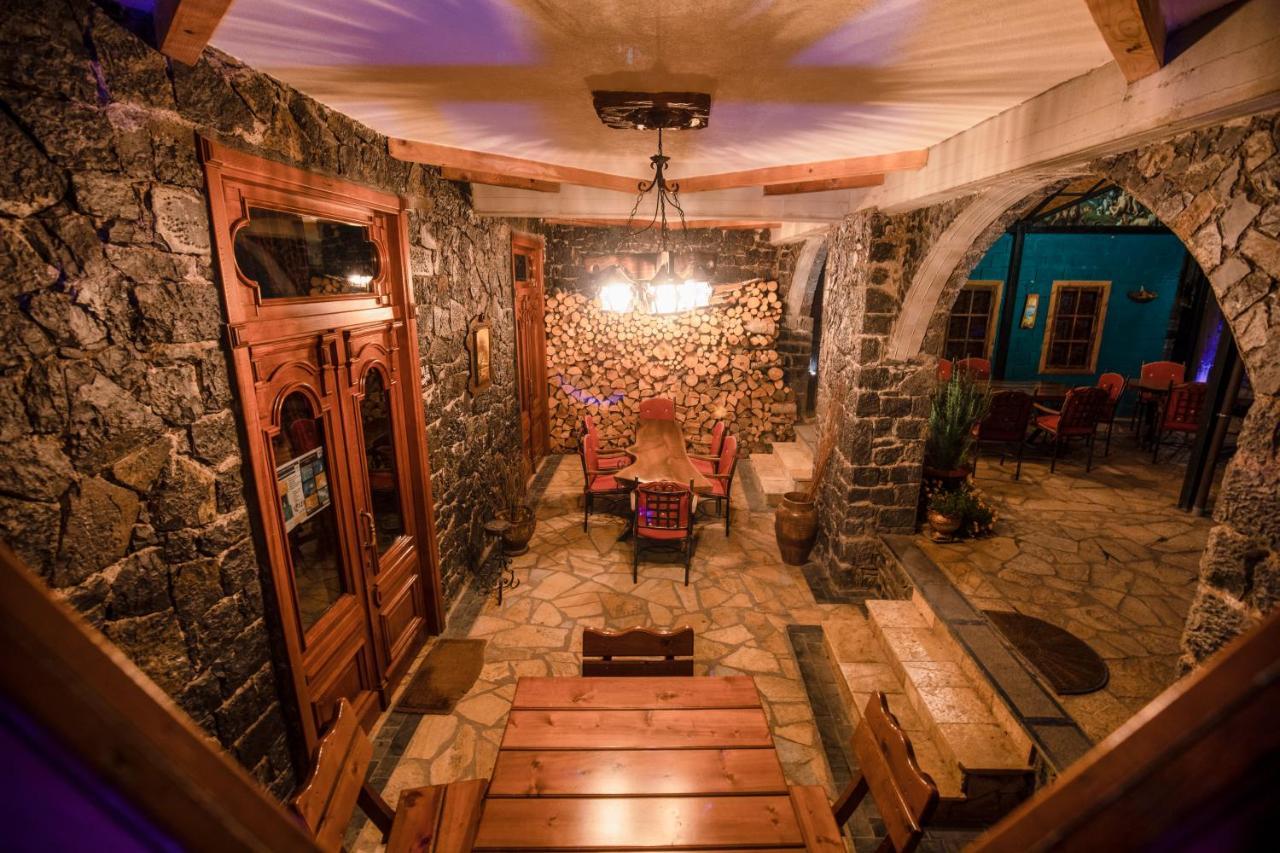 Vila Eden Boutique Hotel Korce Bagian luar foto