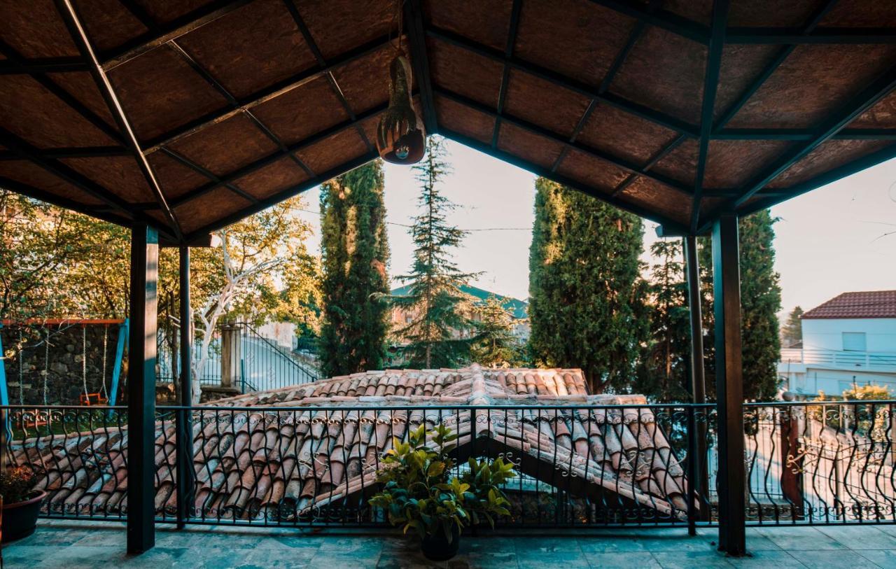 Vila Eden Boutique Hotel Korce Bagian luar foto