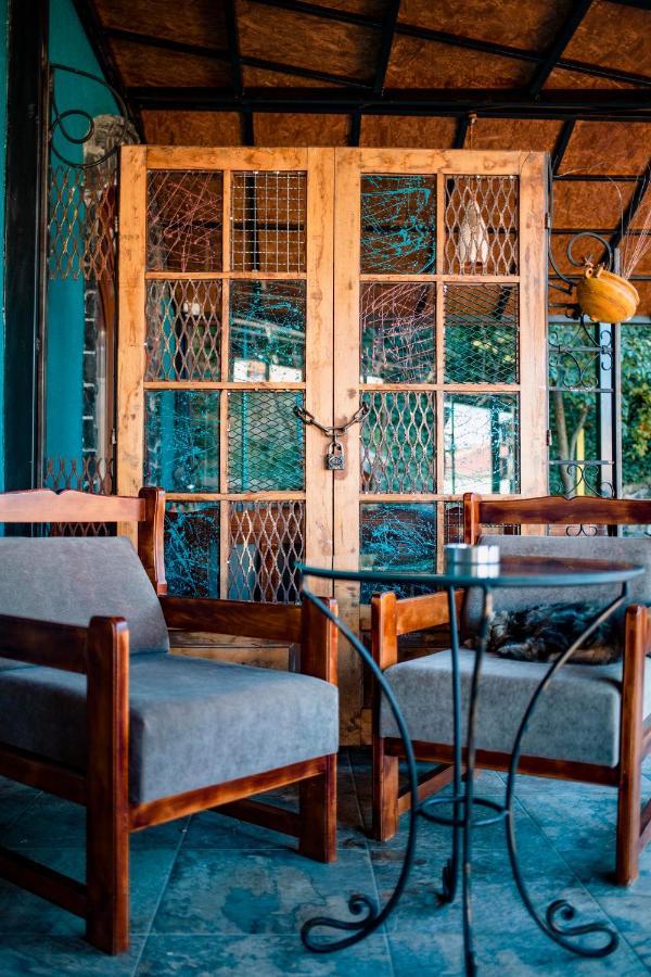 Vila Eden Boutique Hotel Korce Bagian luar foto
