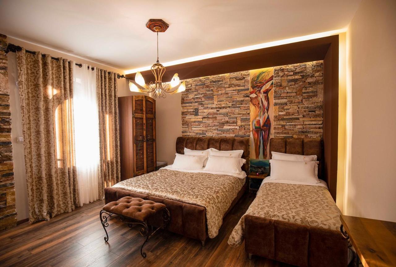 Vila Eden Boutique Hotel Korce Bagian luar foto