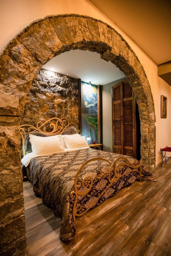 Vila Eden Boutique Hotel Korce Bagian luar foto