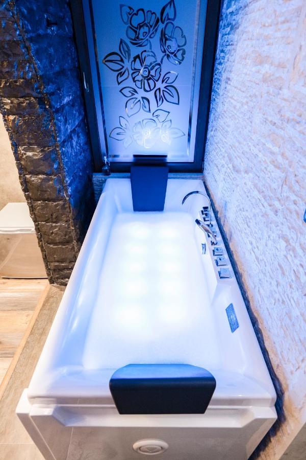 Vila Eden Boutique Hotel Korce Bagian luar foto