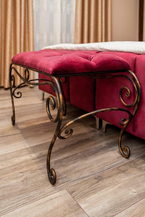 Vila Eden Boutique Hotel Korce Bagian luar foto
